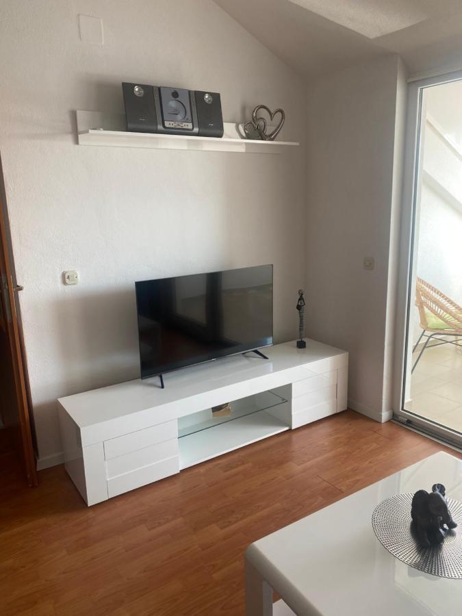 Top Floor Apartment With Sea View Kaštela Buitenkant foto